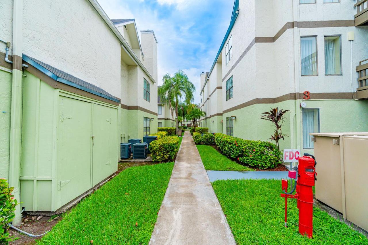 Doral Inn & Suites Miami Airport West Exterior photo